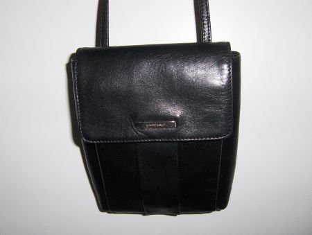 Leder Umhängetasche schwarz von Claudio Ferrici