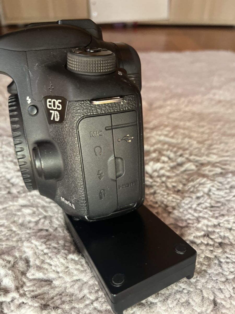 Canon Appareil photo: Canon EOS 7d Mark II – D'occasion à Mülenen par sch_z5hr 2
