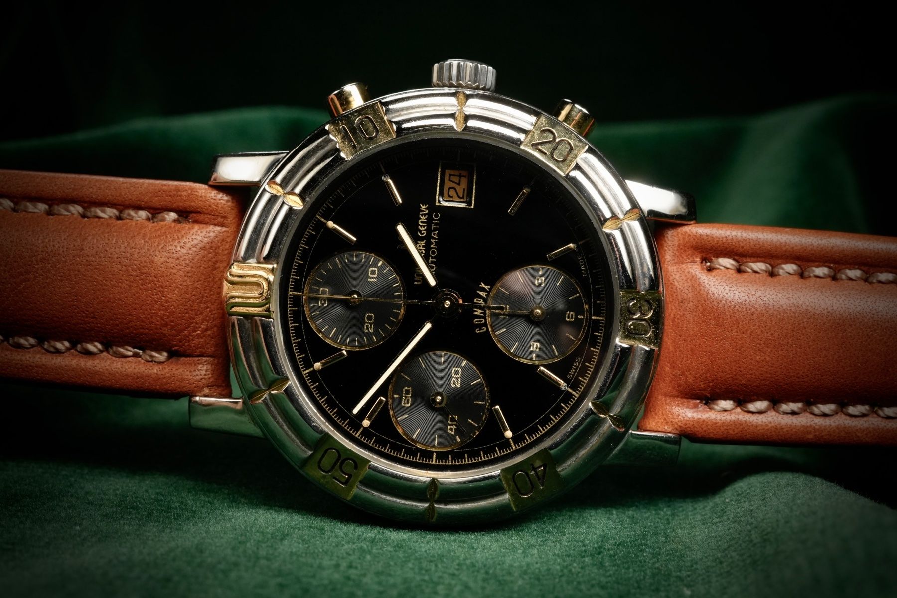 Universal Genève Uhren: Universal Genève - Compax Automatic Ref. 698.410 Chrono – Gebraucht aus Morcote von chronoservice
