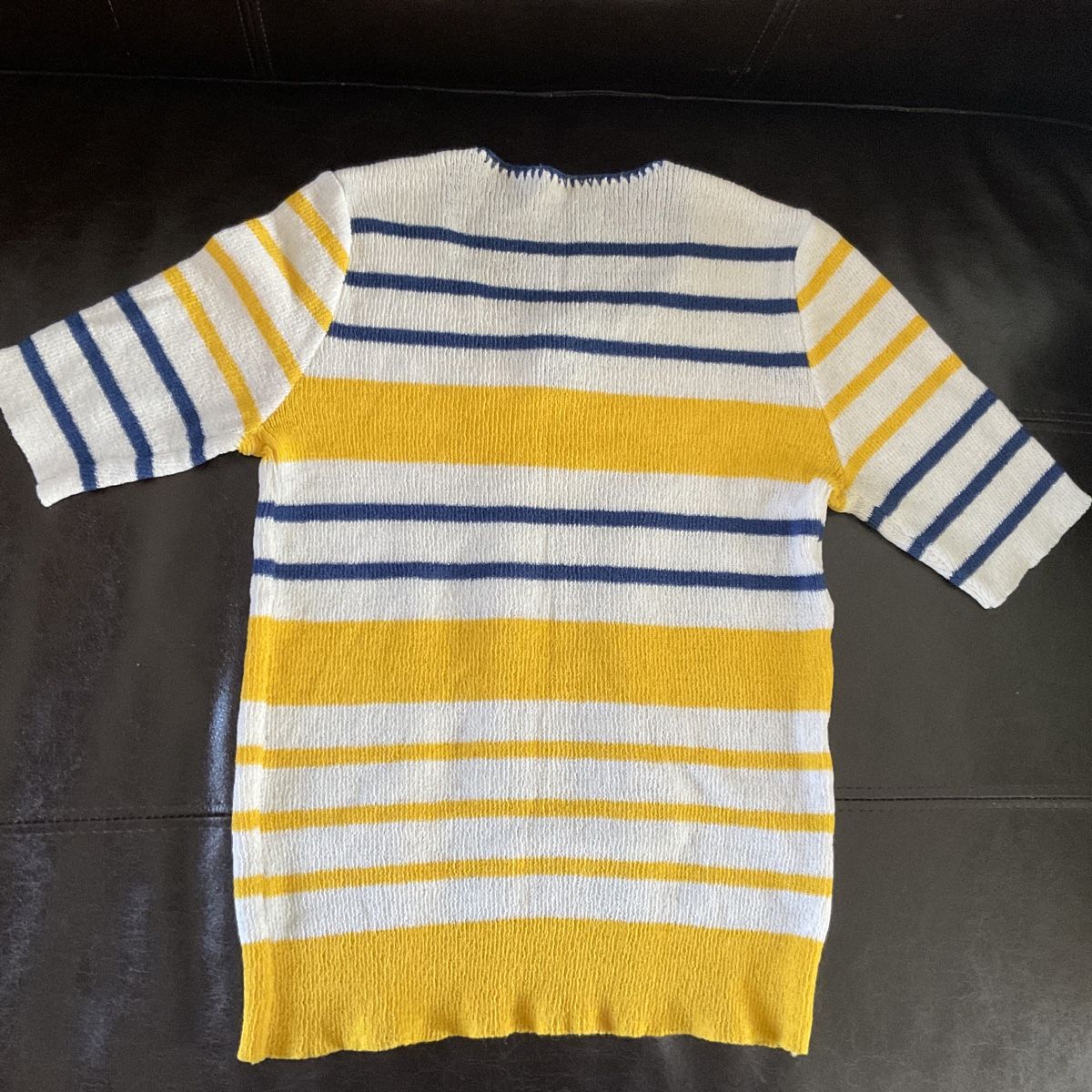 Top: Retro Hippie style Top – Usato da Kriens venduto da bonobo40 1