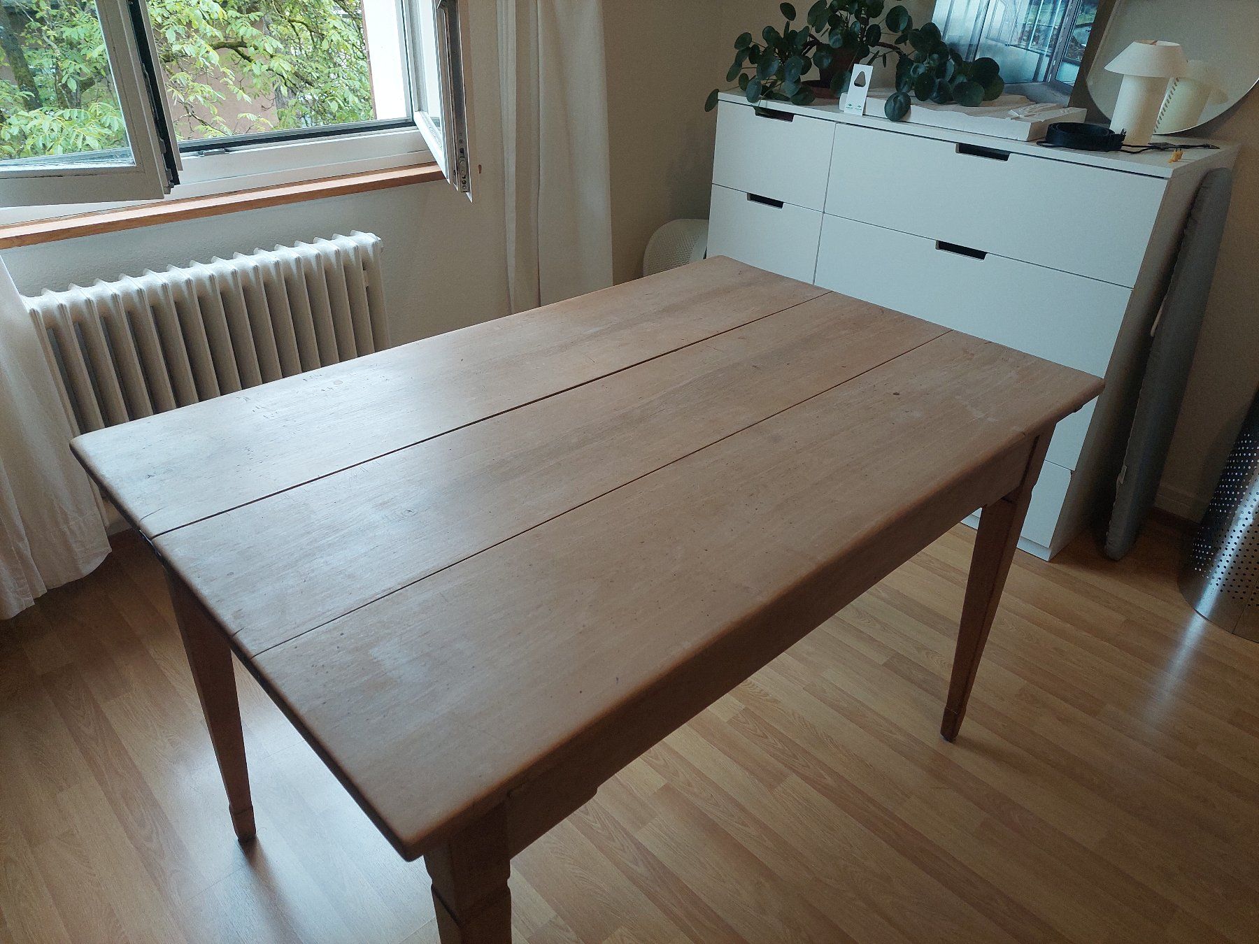 Tavoli: Holztisch Esche – Usato da Zürich venduto da artais 2