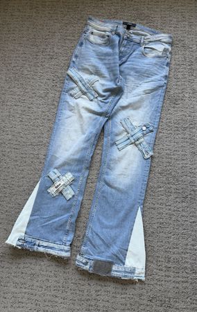 Pantalon en jean SNMG bleu clair style flare délavé
