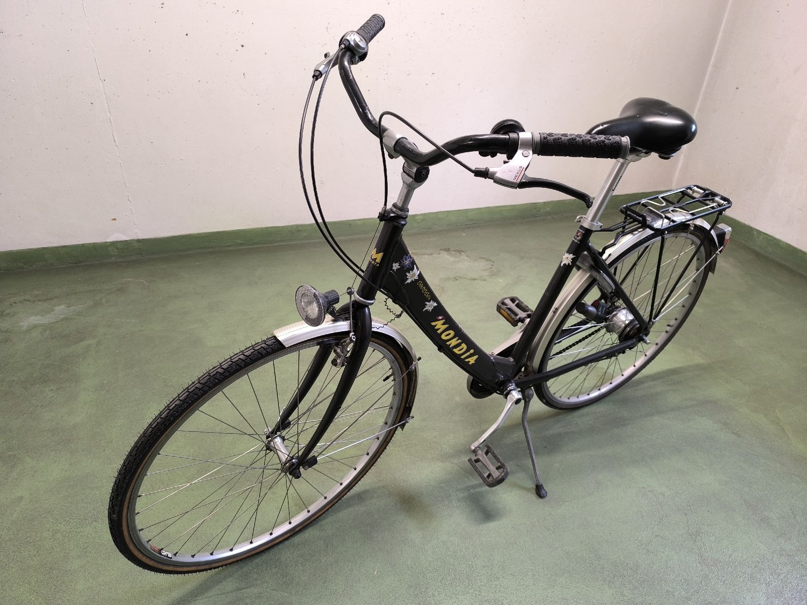 Mondia Velos: Mondia Swissa - Schones Schweizer Vintage Damenfahrrad – Gebraucht aus Zürich von denz33