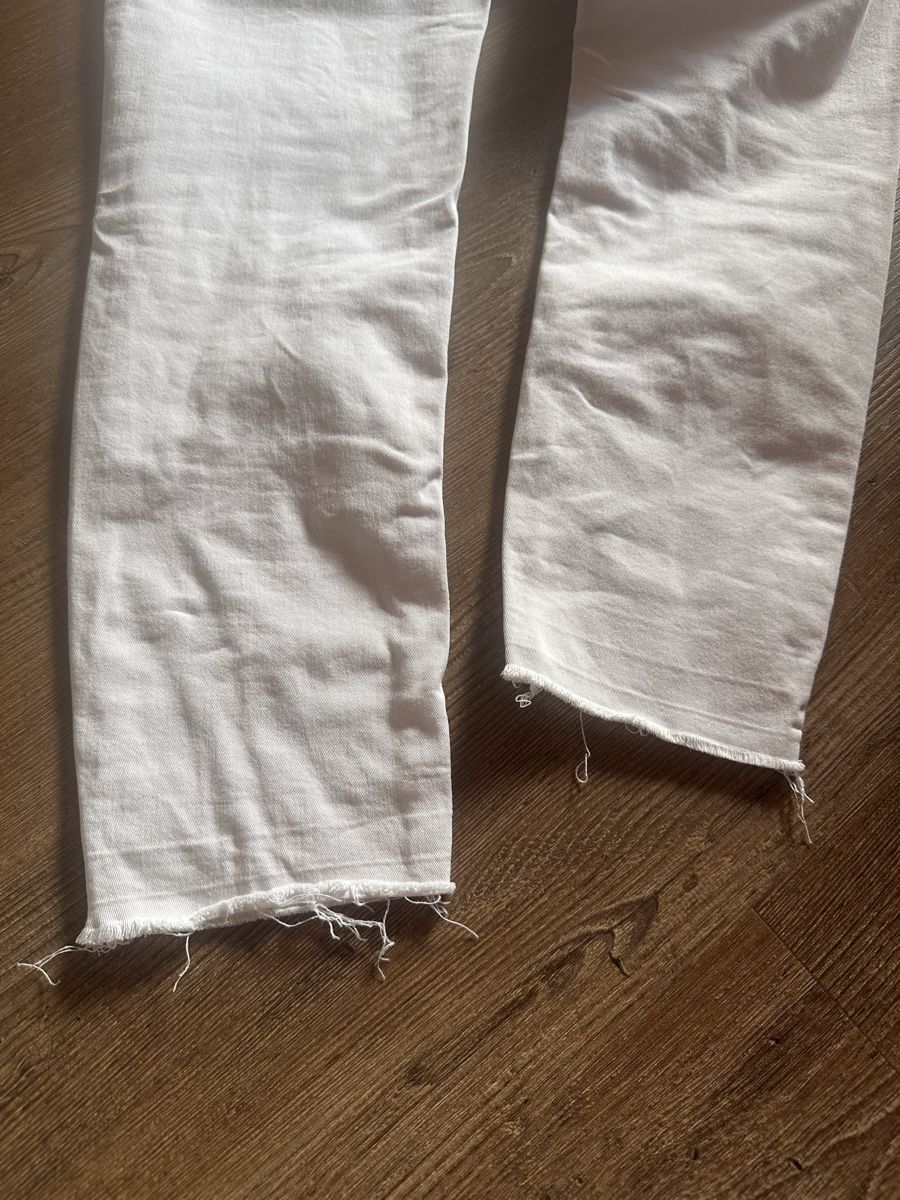 Opus Pantaloni: Weisse Sommer Jeans von Opus, Gr. 40 – Usato da St. Moritz venduto da Dar-23 4