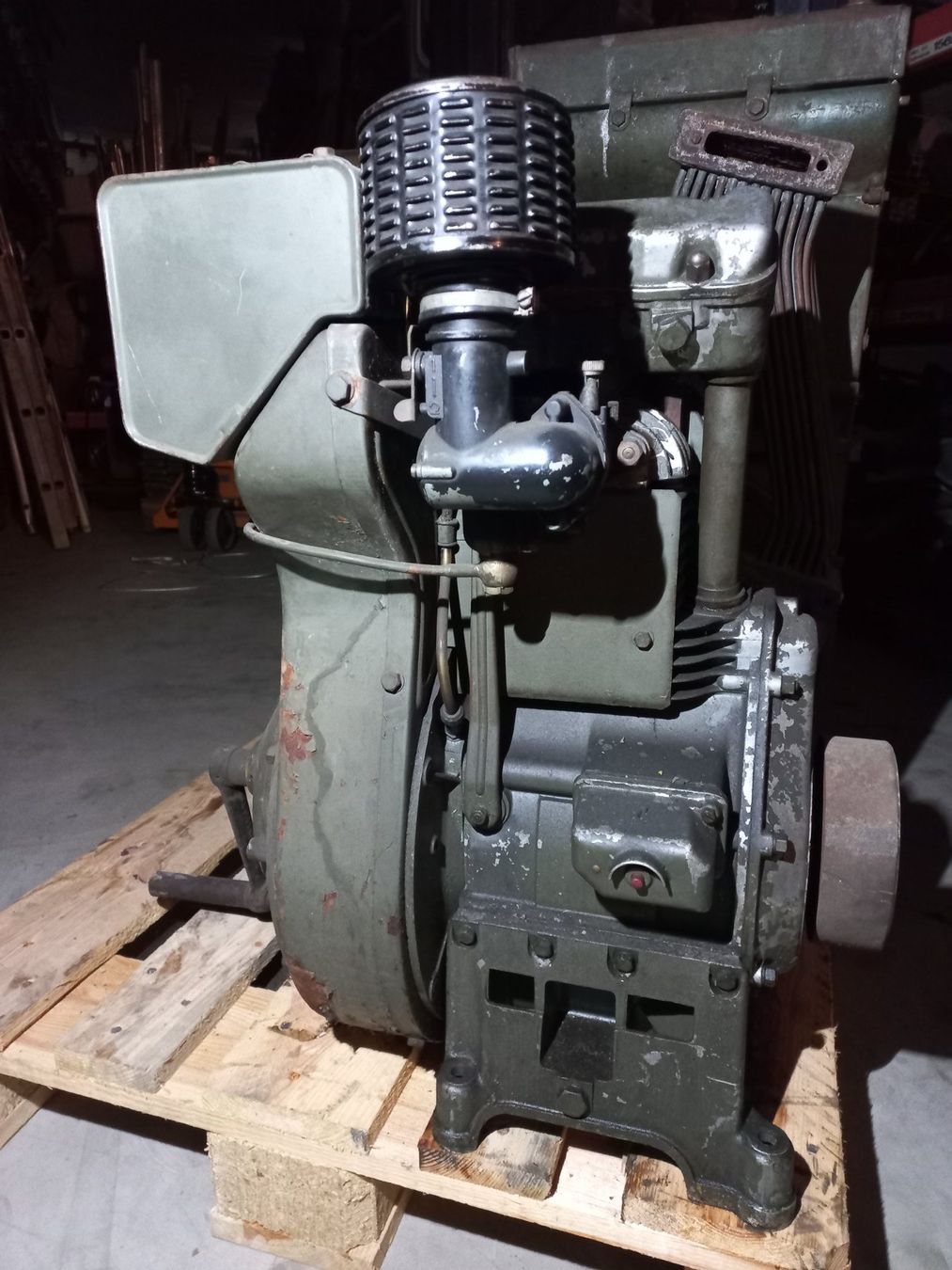 Motoren: sehr schöner original Oldtimer Stationärmotor Bernard W 112 – Gebraucht aus Dulliken von Classiclerch4657 1