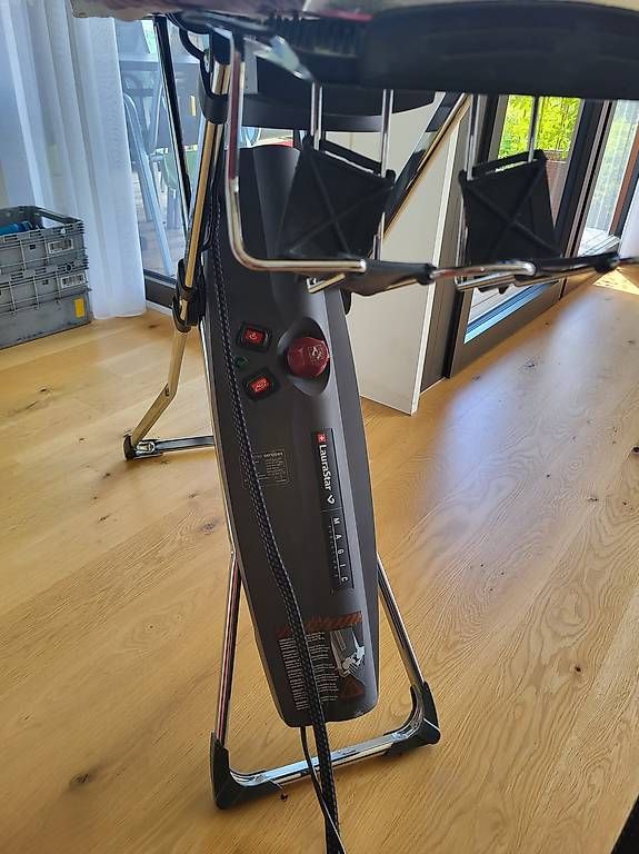 Laurastar Ferri da stiro: Dampfbügelsystem LauraStar Magic Evolution II – Usato da Zollikofen venduto da Tom3098 1