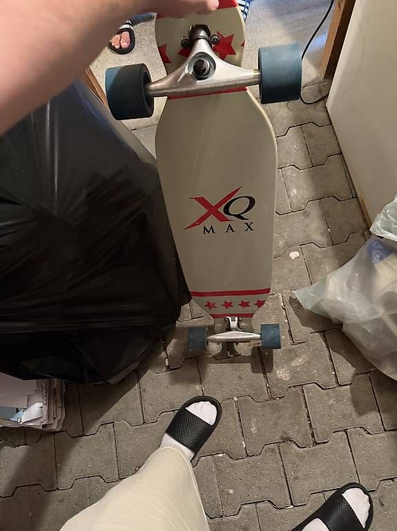 Skateboards: Longboard / Skateboard – Usato da Dübendorf venduto da erh_x7vh 1