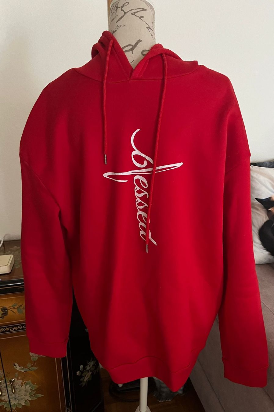 Giacche: Pull rouge à capuche, taille L – Usato da Bussigny venduto da coltroc 1