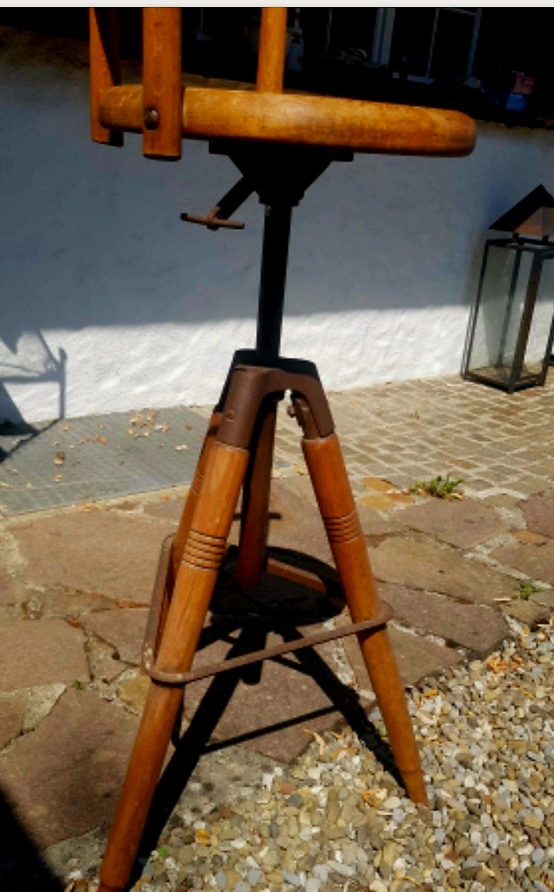 Chaises hautes: alter Kinder-Hochstuhl /Coiffeur) – D'occasion à Ehrendingen par fesch05 2