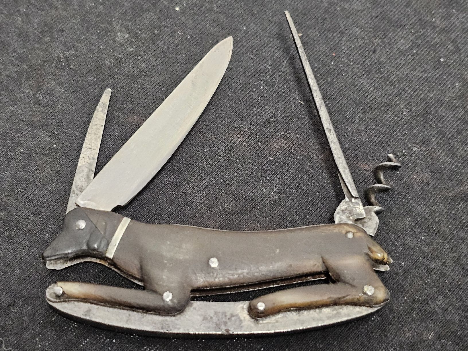 Coltelli tascabile: Antikes Taschenmesser, Feuerstahl Messer einzigartig – Usato da Wolfertswil venduto da Antiko 1