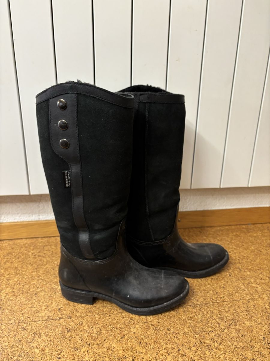 Damenschuhe: Winterstiefel / Gummistiefel / Schaffell – Gebraucht aus Schwerzenbach von herzankerkreuz
