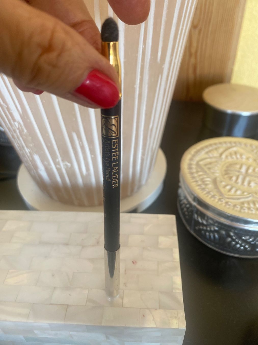 Estée Lauder Maquillage: ESTÉE Lauder Soft smudge black 01 – D'occasion à Belmont-sur-Lausanne par chu_vxf5