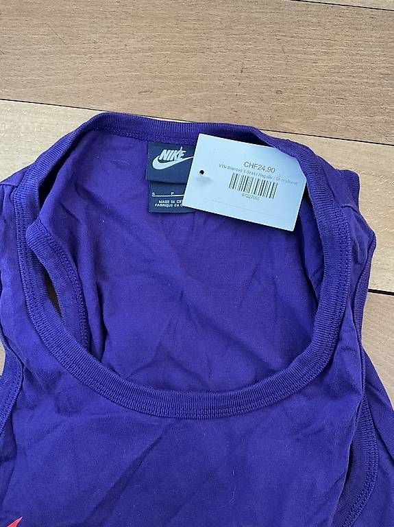 Top: NIKE TANKTOP LILA – Usato da Biel/Bienne venduto da flu_6hgp 2