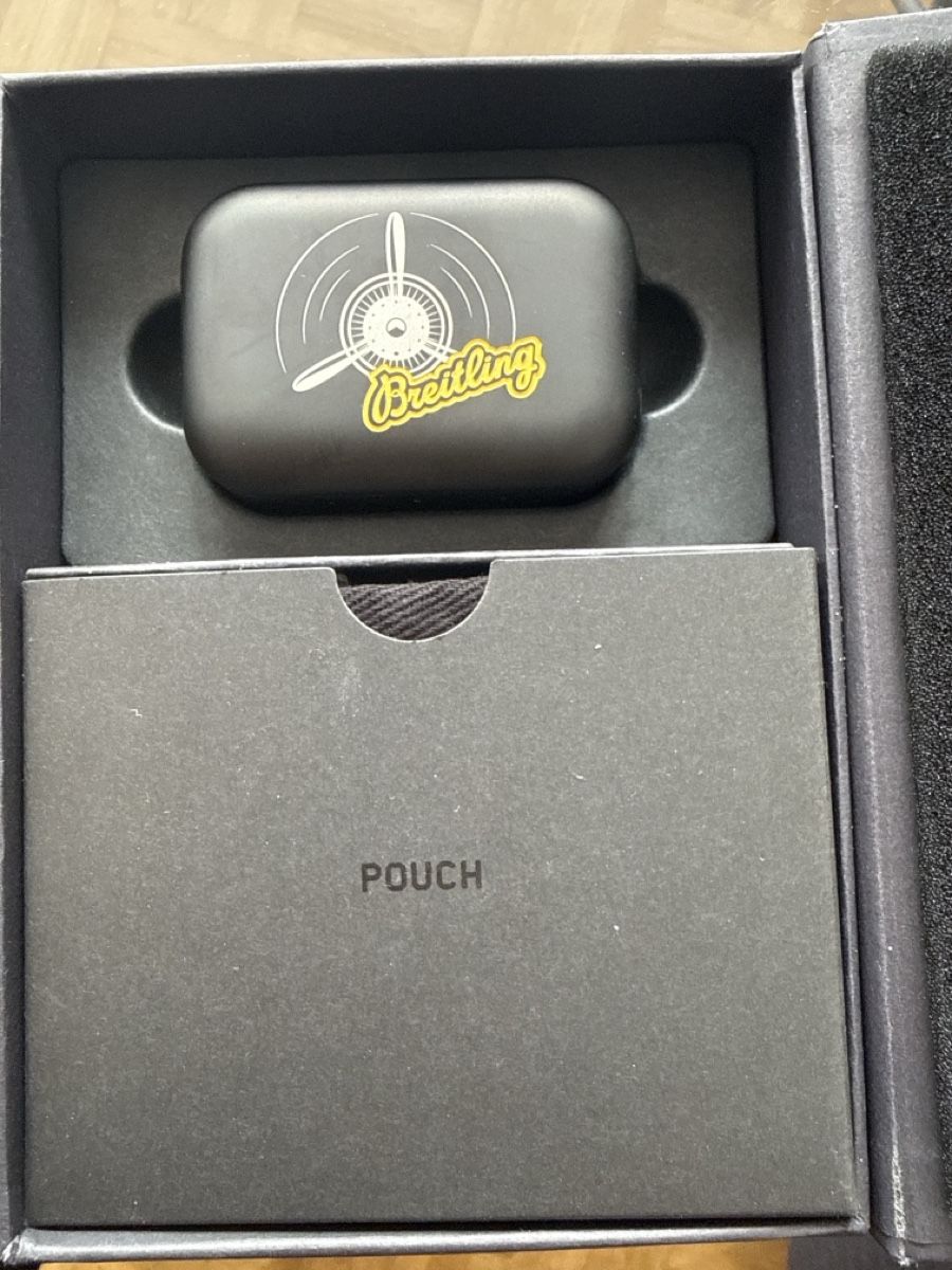 Kopfhörer: Master & Dynamic Breitling Kopfhörer neu – Neu und originalverpackt aus Bettlach von Mrsdelux