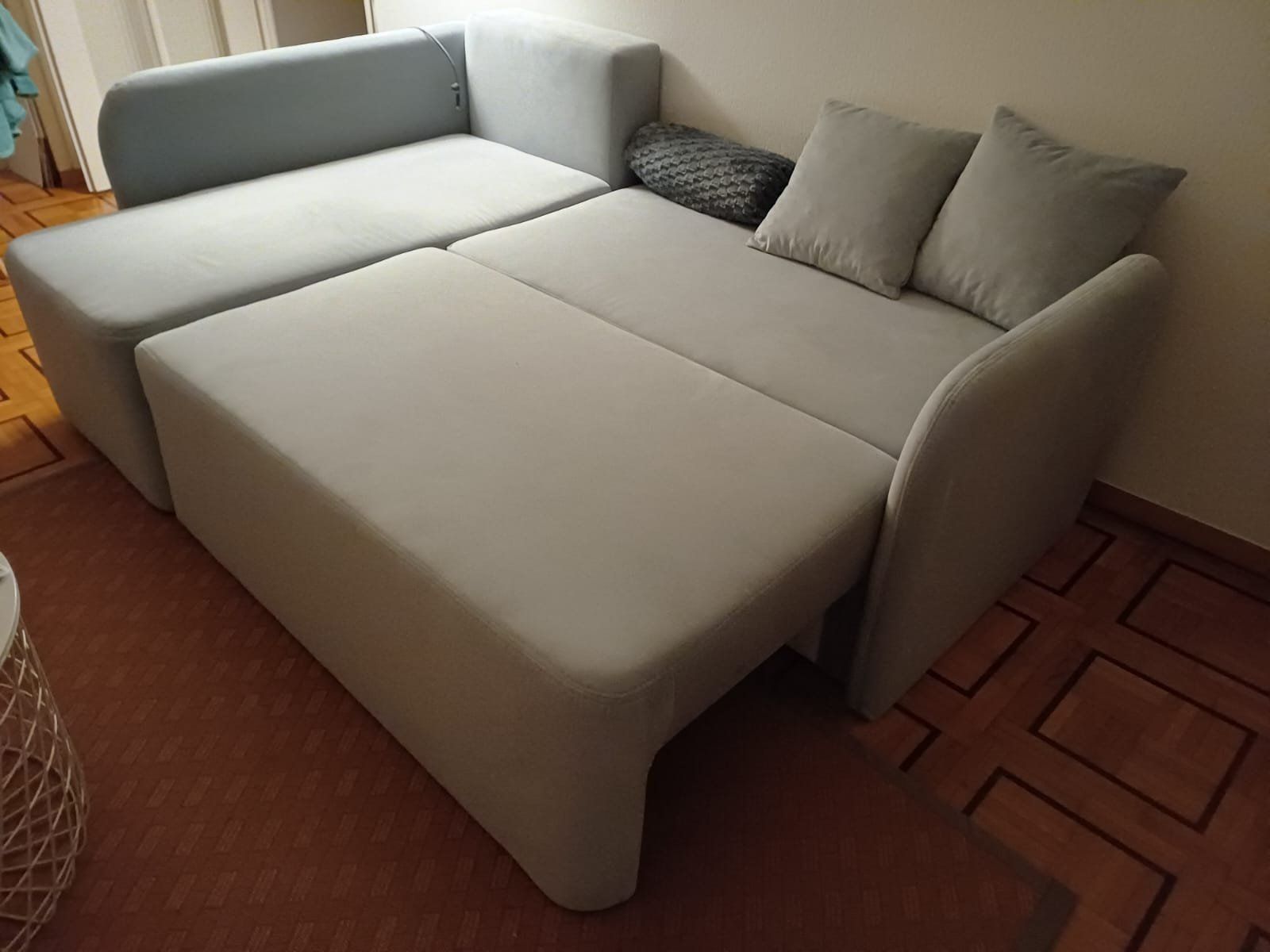 Sofas: Canapé-lit – D'occasion à Lausanne par mar_cb5n 1