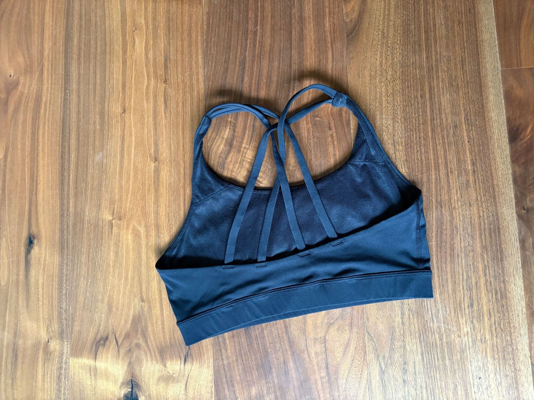 Migros Sonstige Unterwäsche: schwarzer Sport-BH Grösse S – Gebraucht aus Wetzikon ZH von Youna01 1