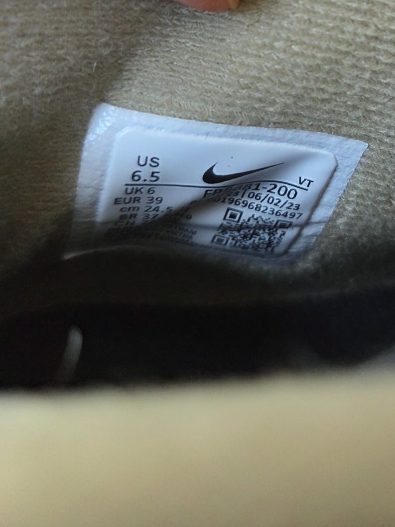 Nike Scarpe da uomo: Nike Air Force 1 '07 Mid Sneaker – Usato da Rüschlikon venduto da tiniweeeny 6