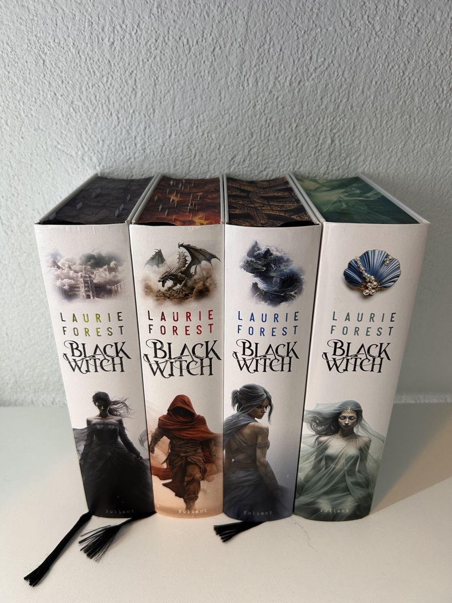 Libri: Black Witch, Band 1-4 mit Farbschnitt – Nuovo (secondo la descrizione) da Wila venduto da lyn_t5f2 1