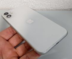 iPhone 11 weiss ohne iCloud Lock