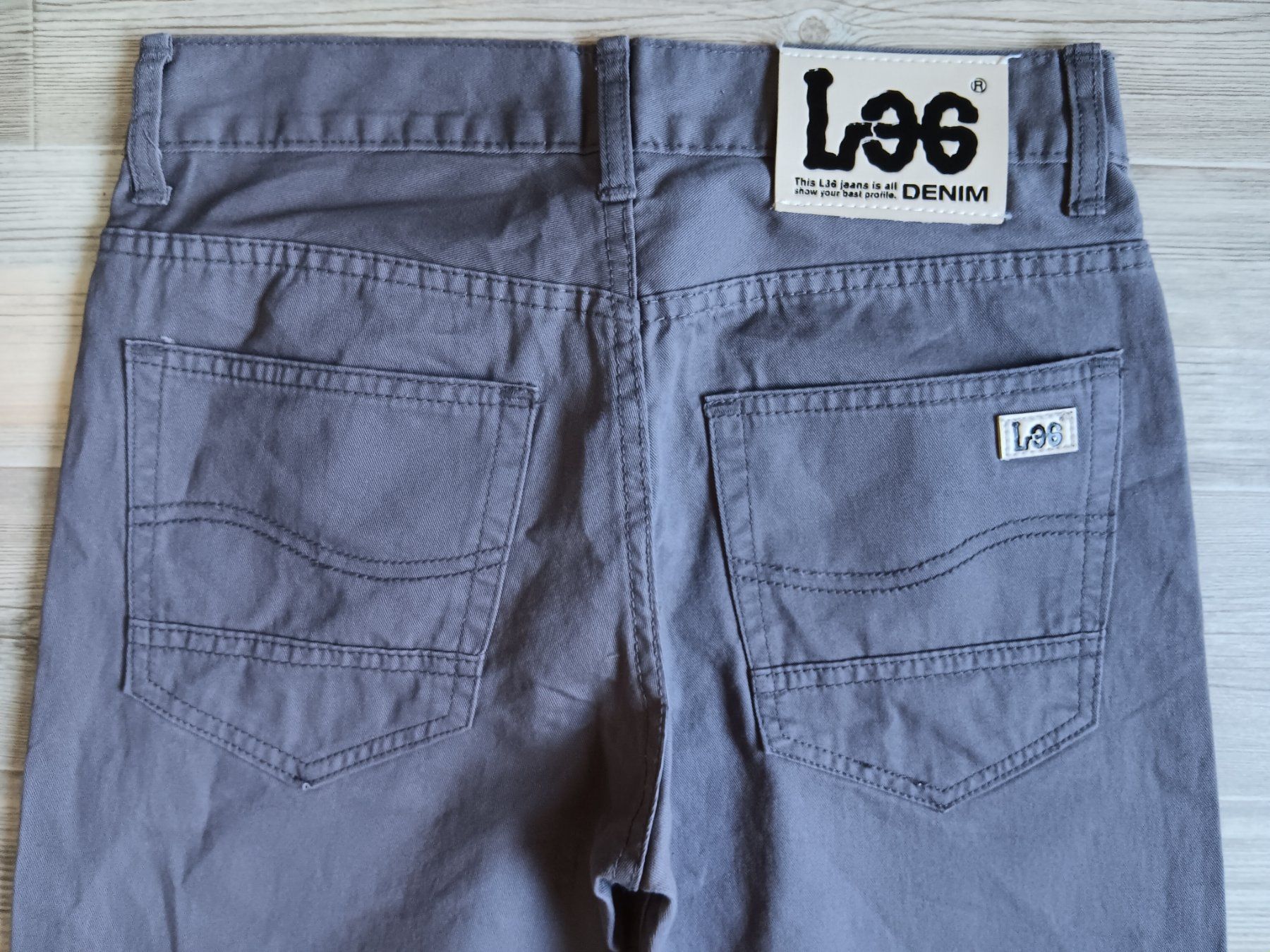 Lee Jeans: LEE Jeans taille / Grosse 30 – Usato da Cossonay-ville venduto da Super-Price-Quality 6