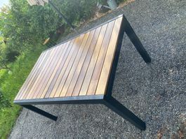 Gartentisch