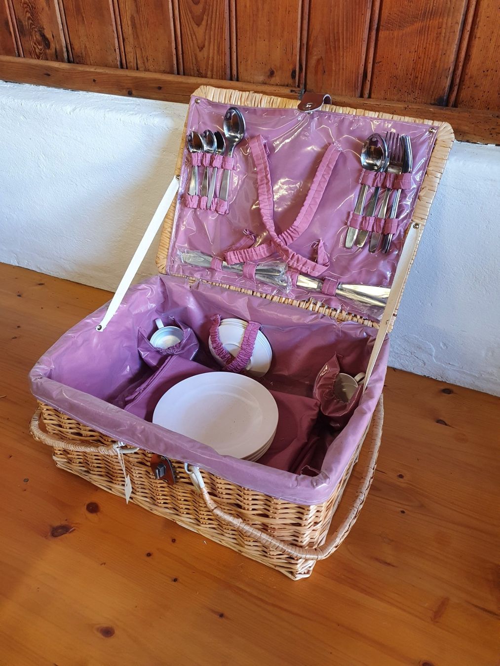 Altro per la casa: Picknickkorb inkl. Geschirr – Nuovo (secondo la descrizione) da Roggwil TG venduto da RustonBucyrus22 2