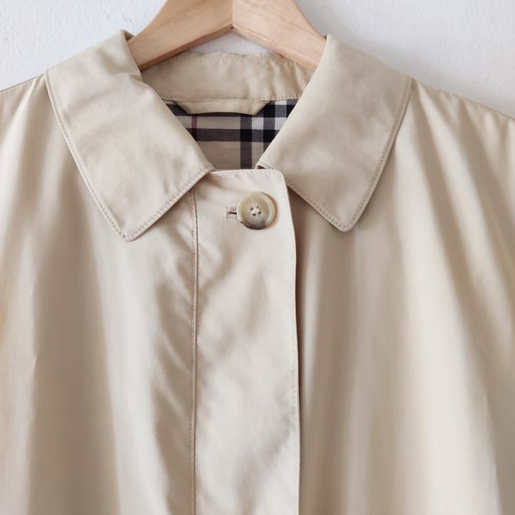 Burberry Giacche: BURBERRY Trenchcoat Mantel Parka Jacke Novacheck Gr.40 – Usato da Zürich venduto da Lotusherz 1