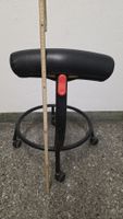 Hocker schwarz mit Rollen höhenverstellbar gebraucht