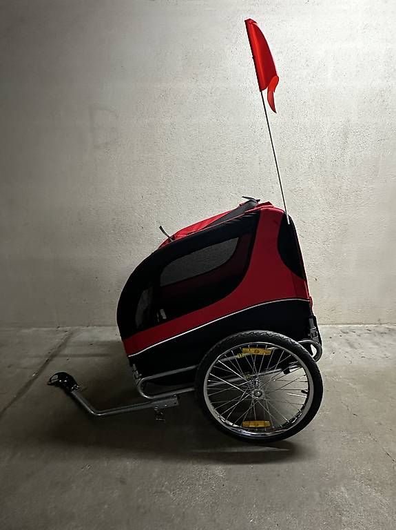 Rimorchi: Remorque chiens pour vélo – Usato da Corcelles NE venduto da camaro-67 1