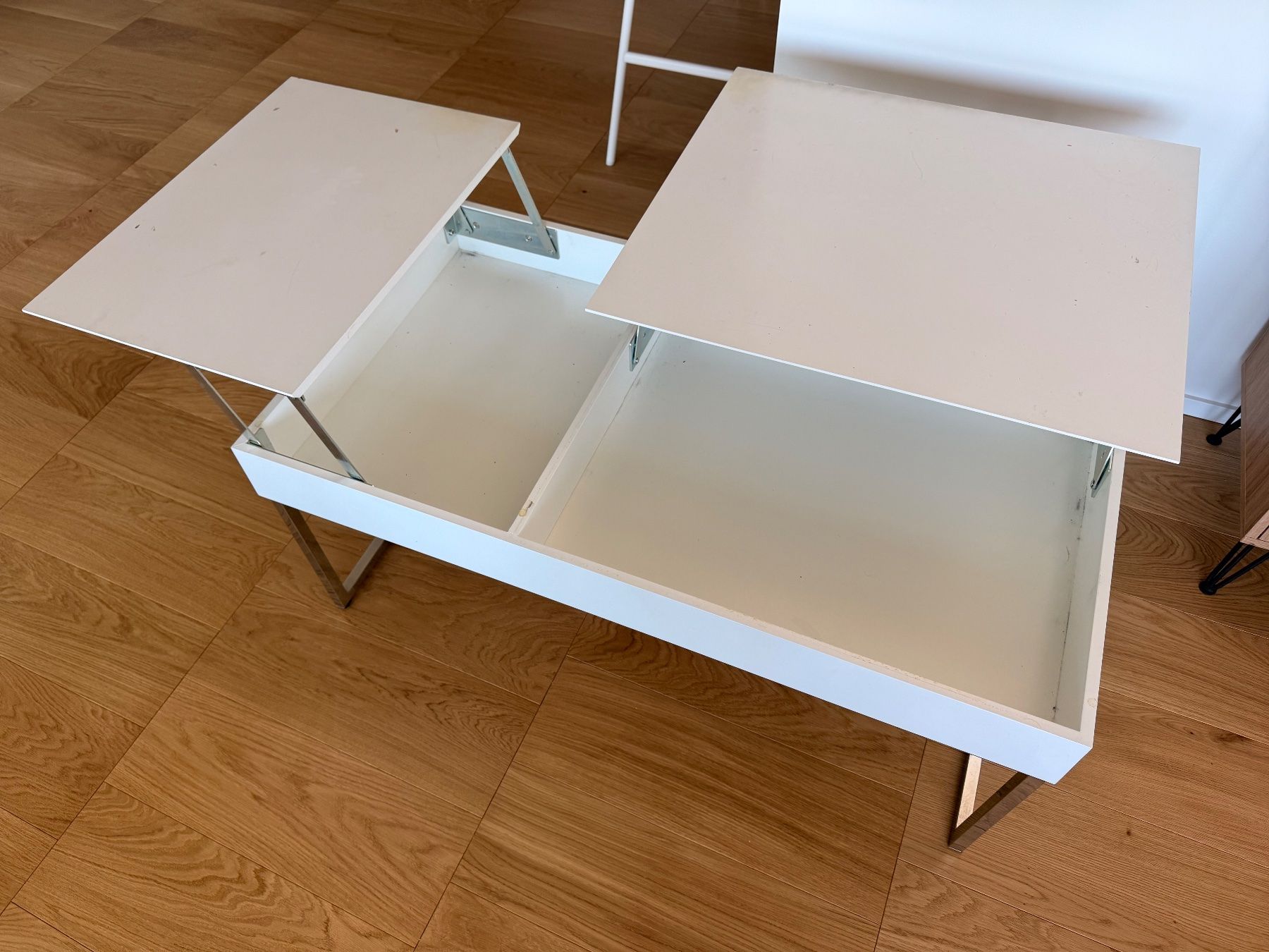 Tische: Coffee table white lifting top with storage used 40-60 – Gebraucht aus Zürich von lea_vb69 1
