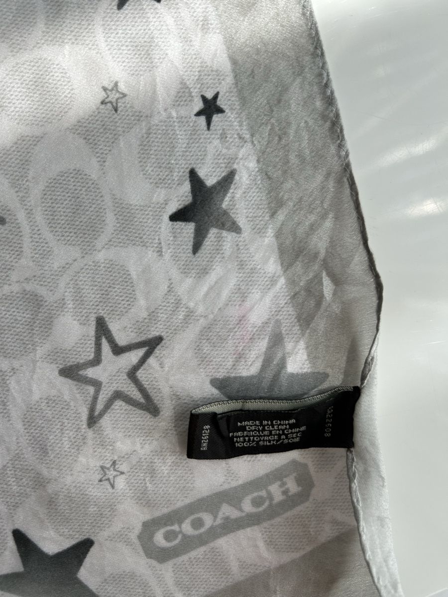 Coach Foulards, Tücher & Schals: Coach Scarf Grey Stars Logo Print Accessory – Neu (gemäss Beschreibung) aus Saland von ele_vc96 4