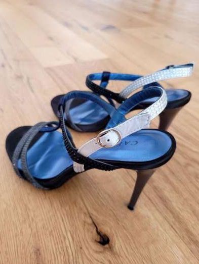 Chaussures femmes: Sandalo nero e argento – Neuf (Voir description) à Baar par fla_v78d 1