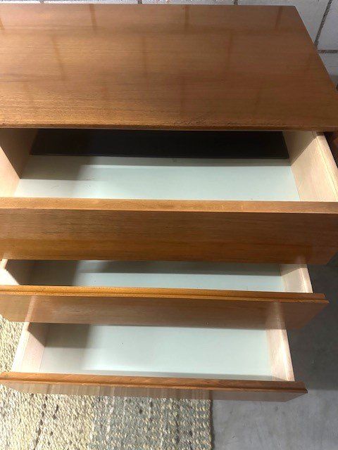 Credenze: +  toLLes  SiDeboArd  + – Usato da Winkel venduto da zeho 7