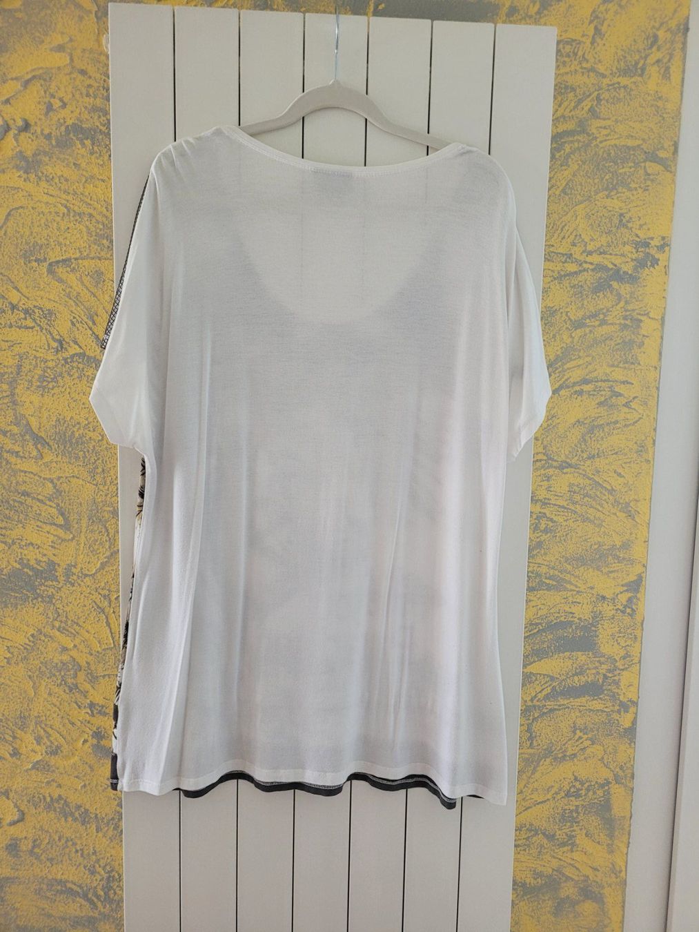 C&A T-shirt: Shirt mit Tiger-Print, Grösse L – Usato da Sachseln venduto da Randow 1