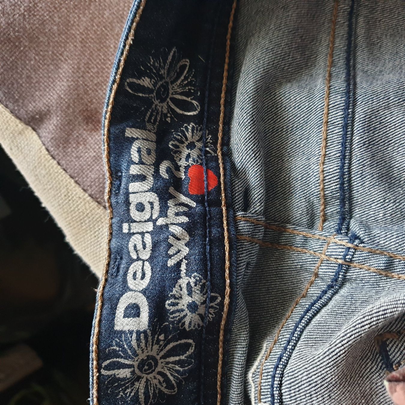Desigual Jeans: Raffinierte Desigual Jeans Gr. 34 – Neuf (Voir description) à Frenkendorf par Moon111 3