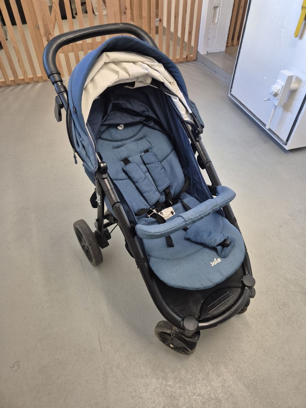 Joie Carrozzine: Joie Kinderwagen Litetrax Blau – Usato da Root venduto da kor_9czx 5