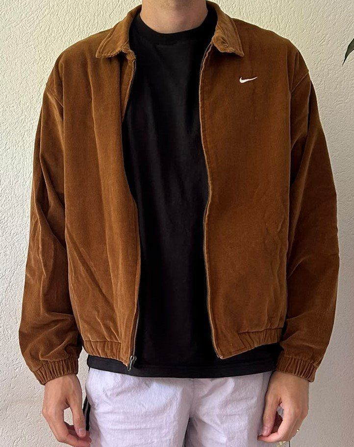 Nike Jacken: Nike Cordjacke – Gebraucht aus Zürich von thibvd 1