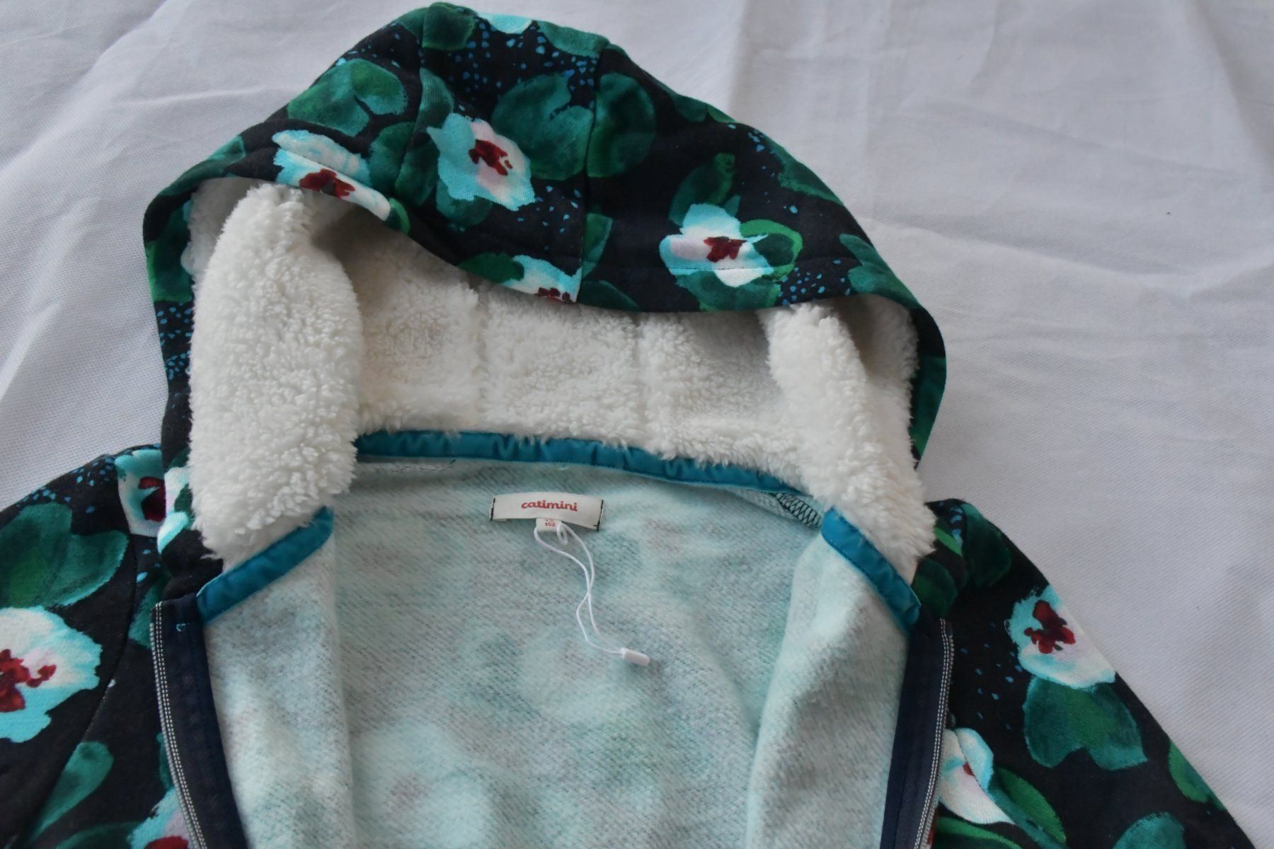Catimini Sonstige Mädchenkleider: Weste.Cardigan Catimini  gr. 152 – Neu und originalverpackt aus Nuglar von Korsika2 4