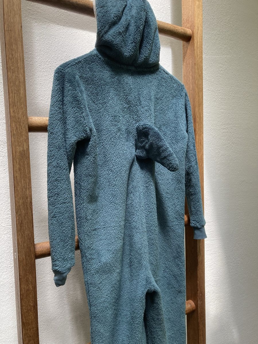 Tute: Shark Onesie – Usato da Winterthur venduto da niemim 4