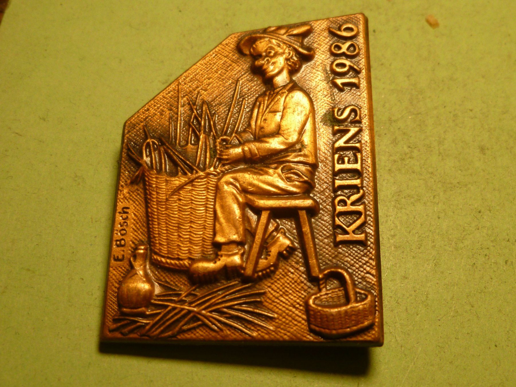 Plaketten & Abzeichen: KRIENS 1986 BRONZE – Gebraucht aus Ried (Muotathal) von Mandarin02