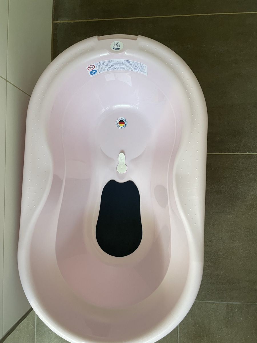 Badewannen: Rotho Baby Badewanne rosa  – Gebraucht aus Egolzwil von Dani-1901 1