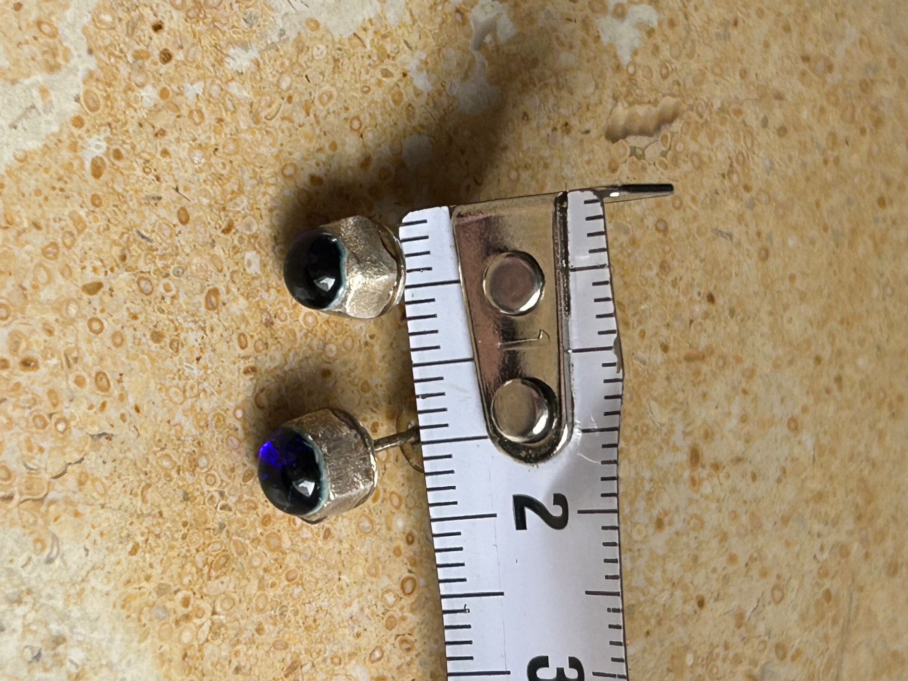 Orecchini pendenti & Orecchini a lobo: Silber Ohrstecker mit blauem Stein – Usato da Laufen venduto da Bellavitaboom 4