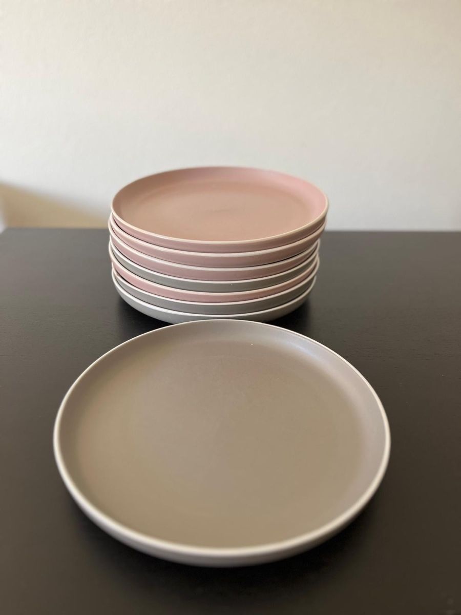 Set di piatti: Geschirr-Set grau/rosa – Usato da Zürich venduto da eunoia_ 2