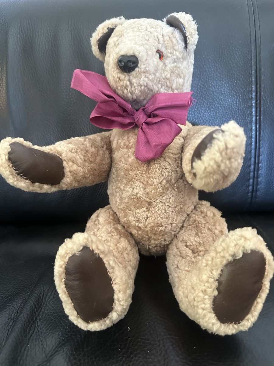Spielzeuge: TeddY Bär - wurde handgemacht & ca. 30jährig  – Gebraucht aus Gysenstein von HerZliCHer501 5
