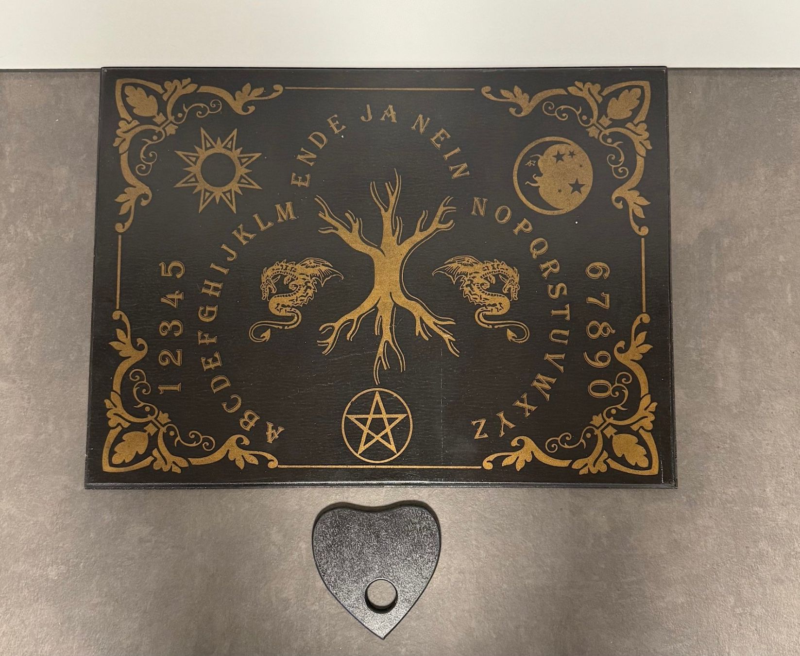 Articoli in legno: Ouija Board / Witchboard – Usato da Leimbach AG venduto da SheAmelie