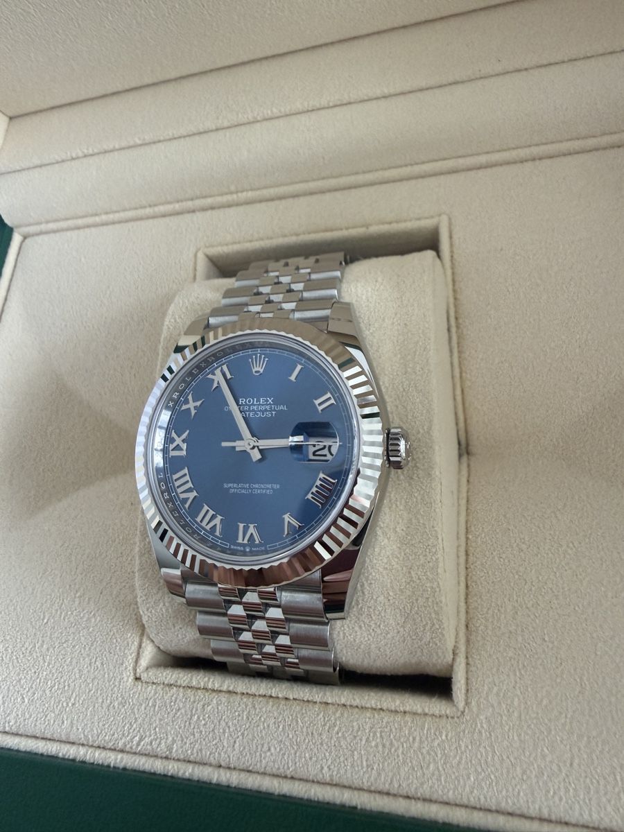 Rolex Orologi: Rolex Datejust 41 Ref. 126334 Azzurro/römische Indizes – Usato da Lyss venduto da Misterzi