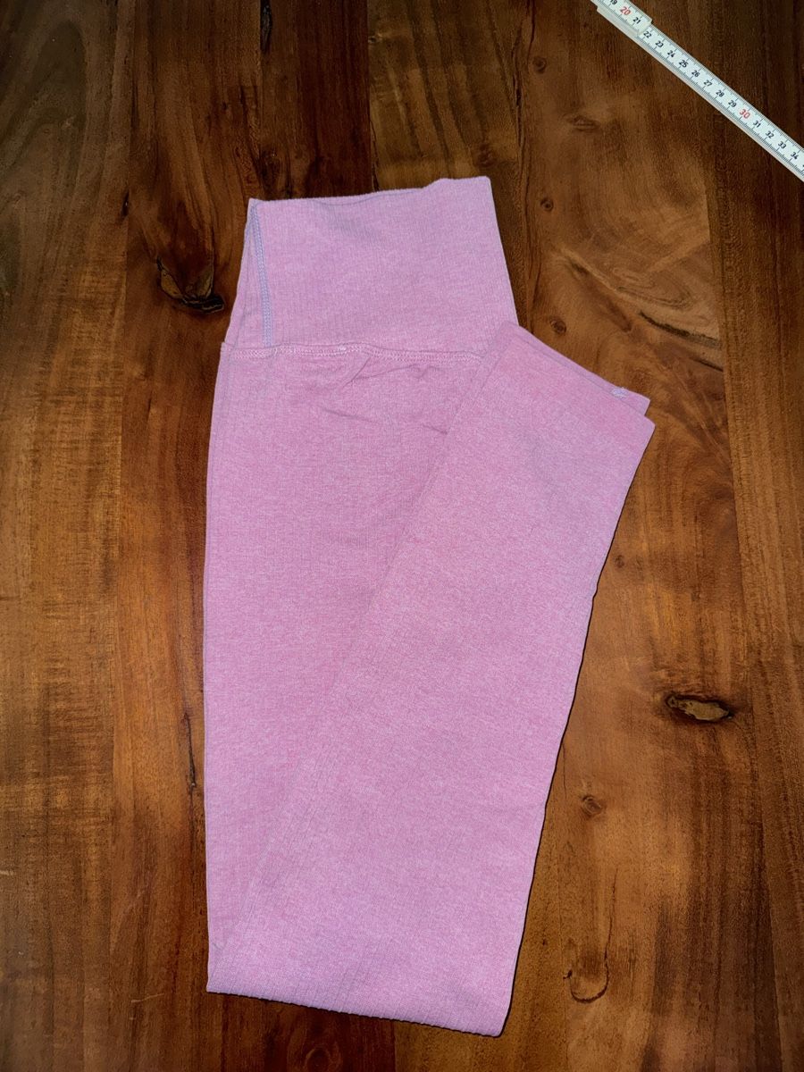 Leggings: Leggings lang pink Grösse M – Gebraucht aus Allschwil von ana_87pj