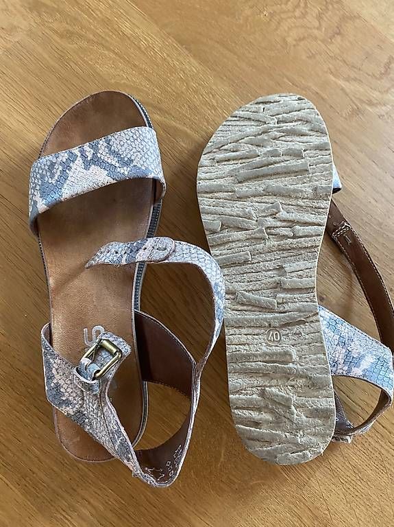 Damenschuhe: Damen Sandalen, Gr.40 neuwertig – Gebraucht aus Iffwil von tan_l2nr 2
