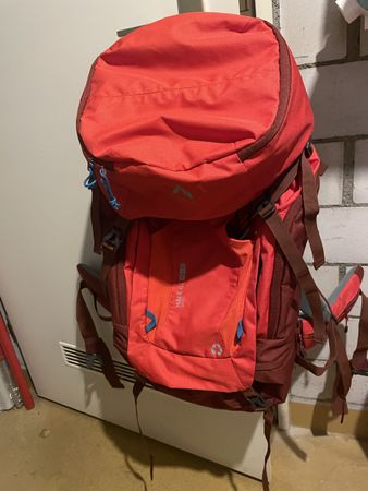 Rucksack rot Marke McKinley guter Zustand 415258
