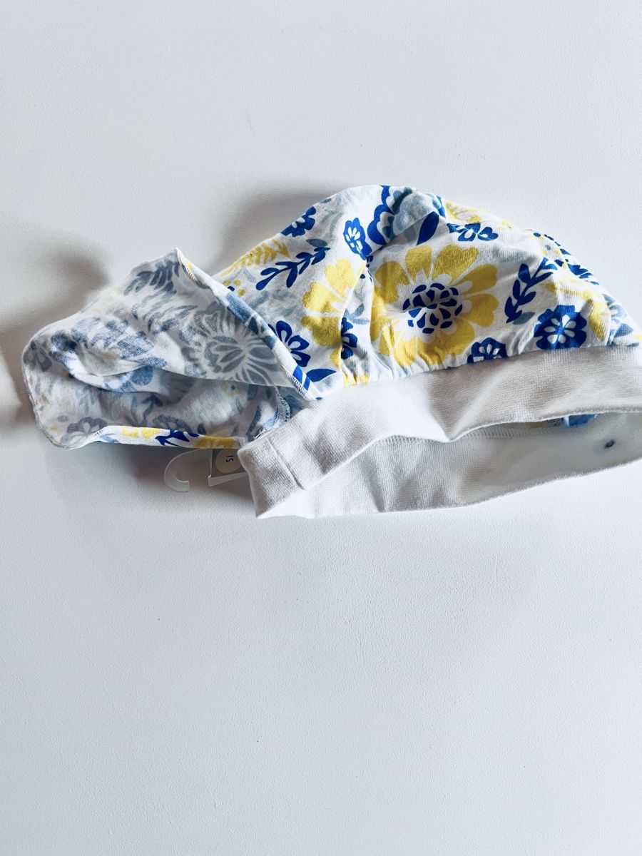 Altro abbigliamento per bambino: Blumenmütze Gr. 51, 80-86, neu – Nuovo e nell'imballaggio originale da Teufen AR venduto da Maleaa 2